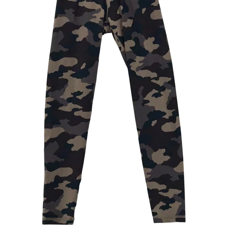 Aerie Crossover Leggings‎ Camo Medium